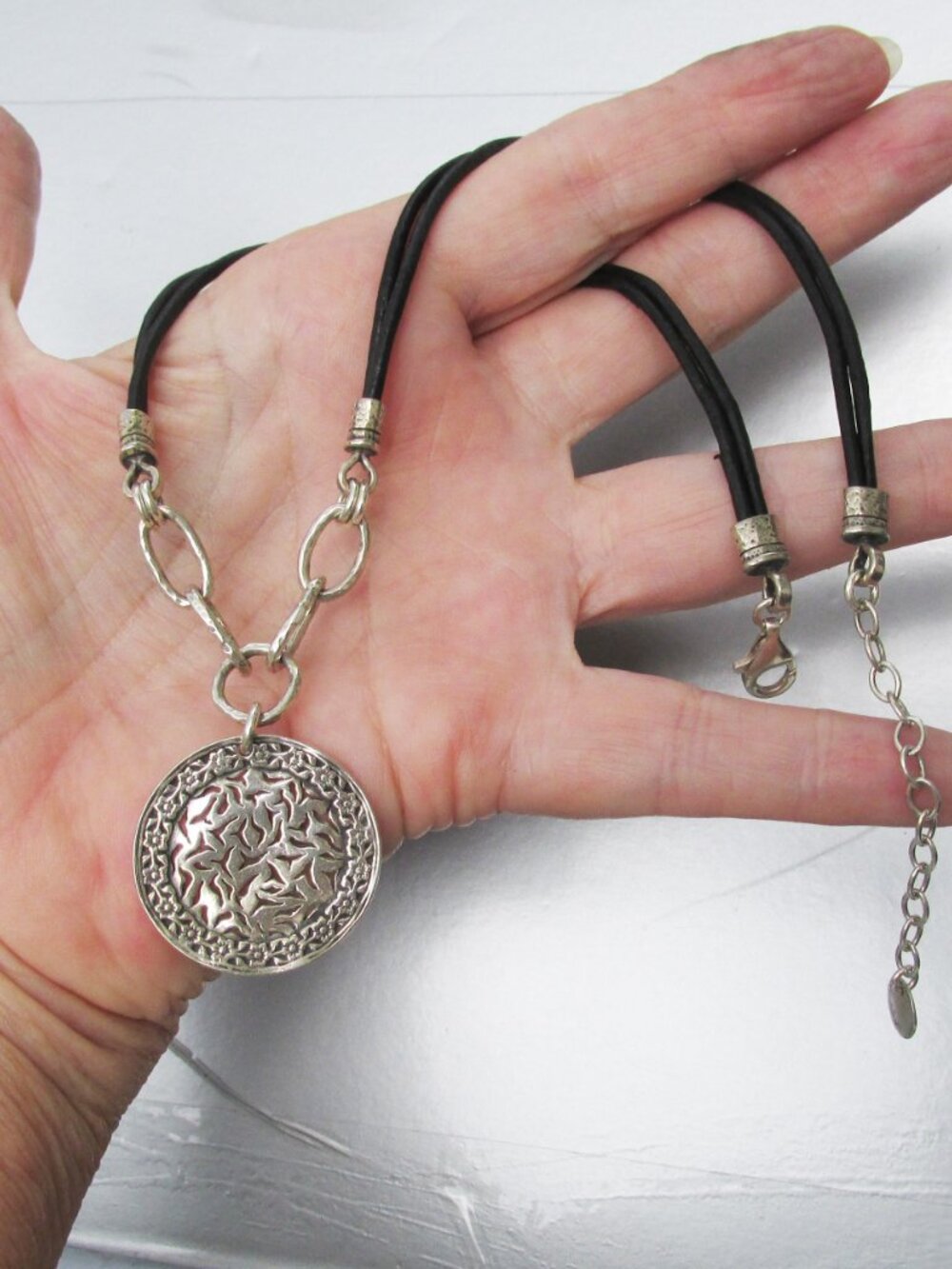 SILPADA Sterling Silver Filigree SUNBURST Pendant Black Cord Necklace N1711 - Picture 4 of 4